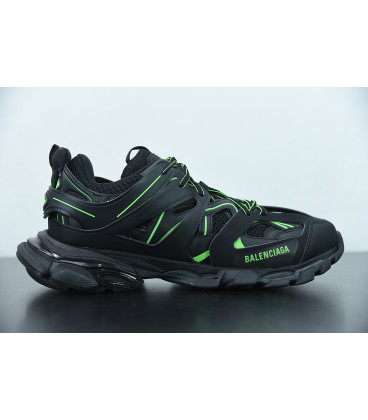 Black Green Track Trainer 3.0